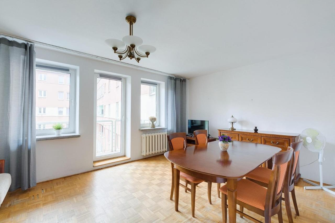2 Bedroom Apartment In Green Location Warsaw Luaran gambar
