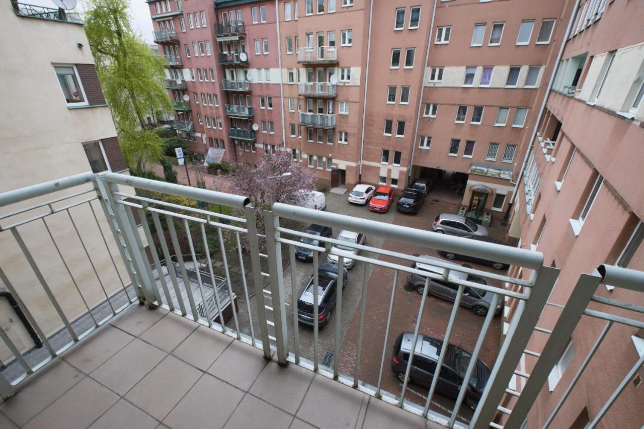 2 Bedroom Apartment In Green Location Warsaw Luaran gambar