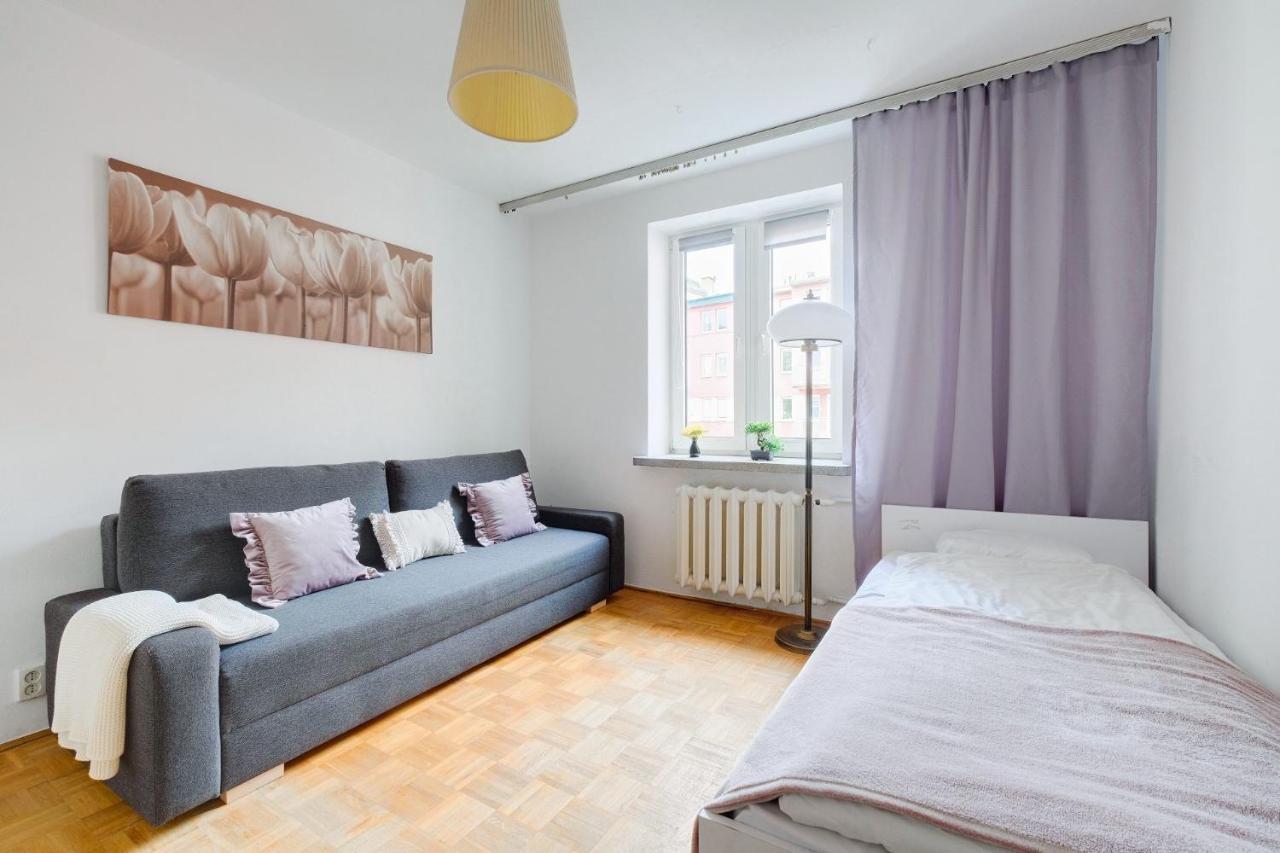 2 Bedroom Apartment In Green Location Warsaw Luaran gambar