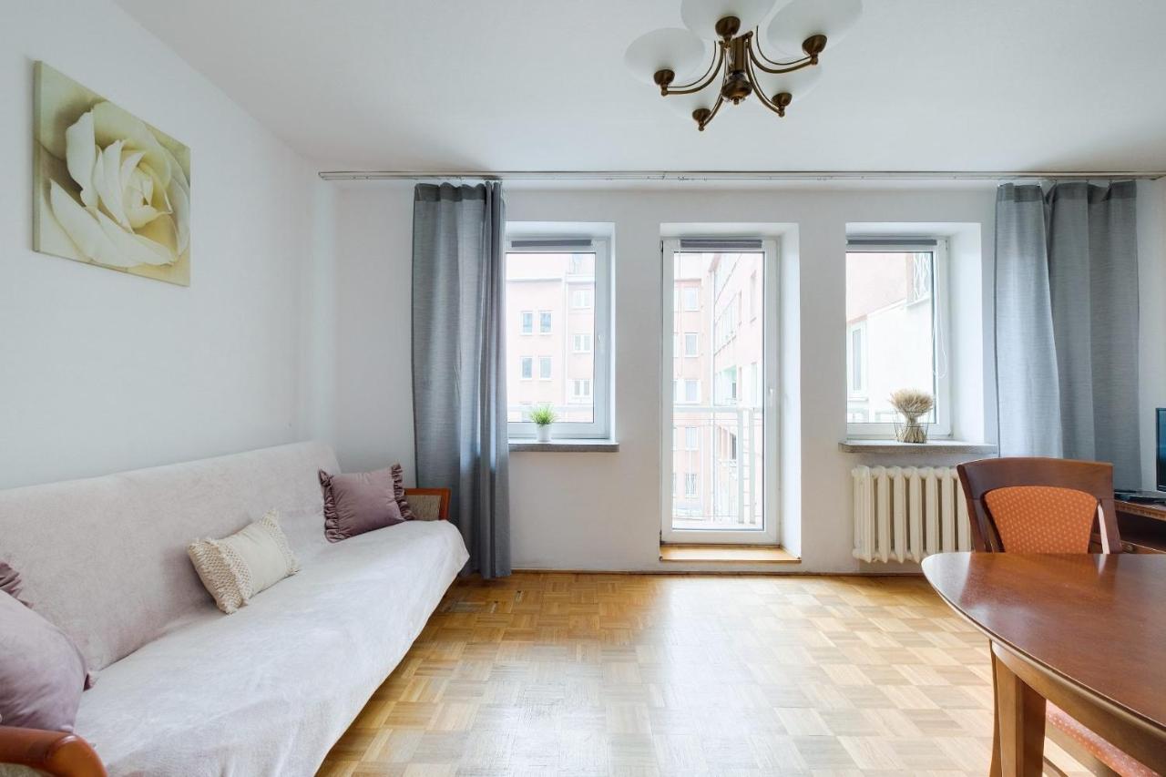 2 Bedroom Apartment In Green Location Warsaw Luaran gambar